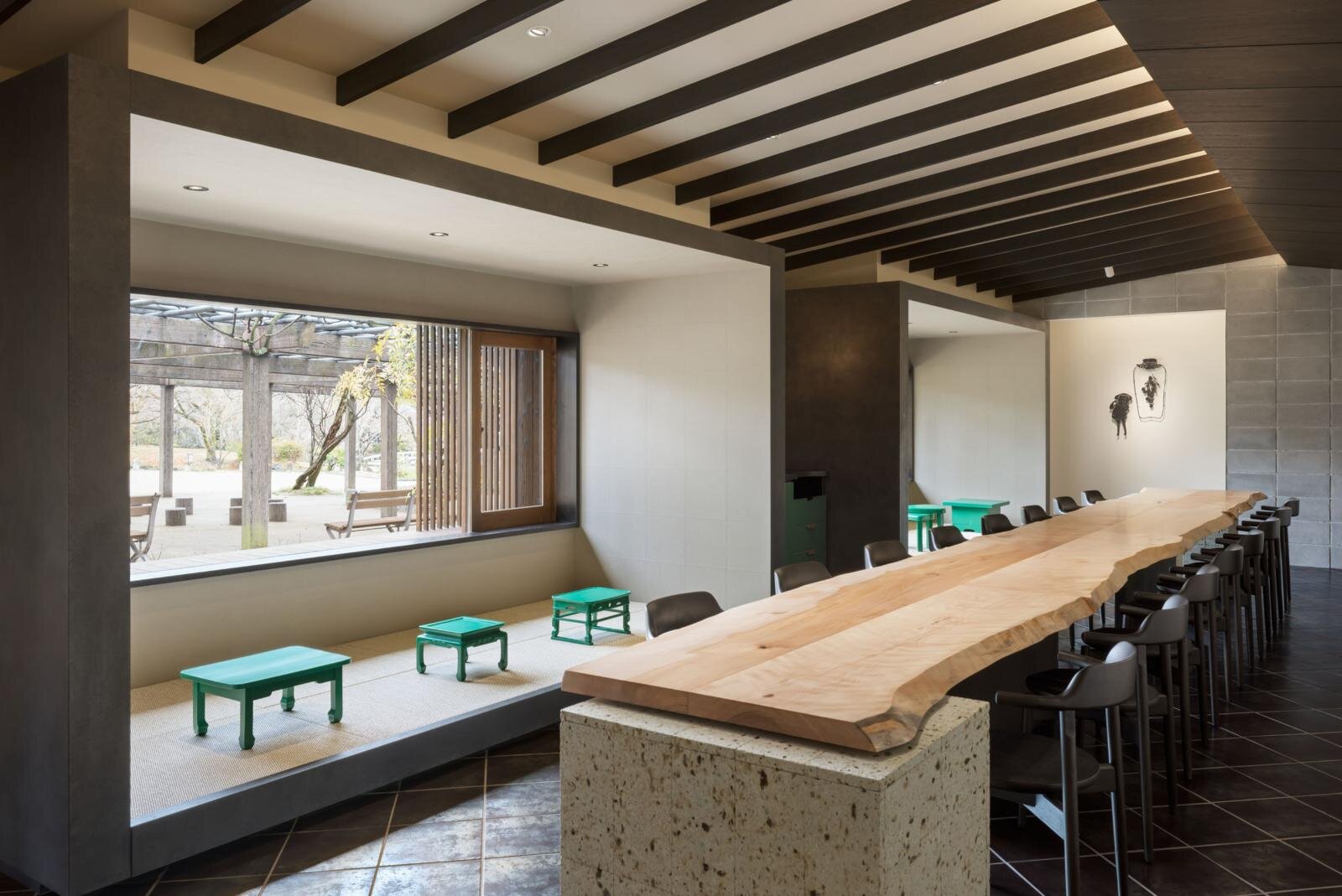 星巴克 京都圓山公園 菊之溪店內